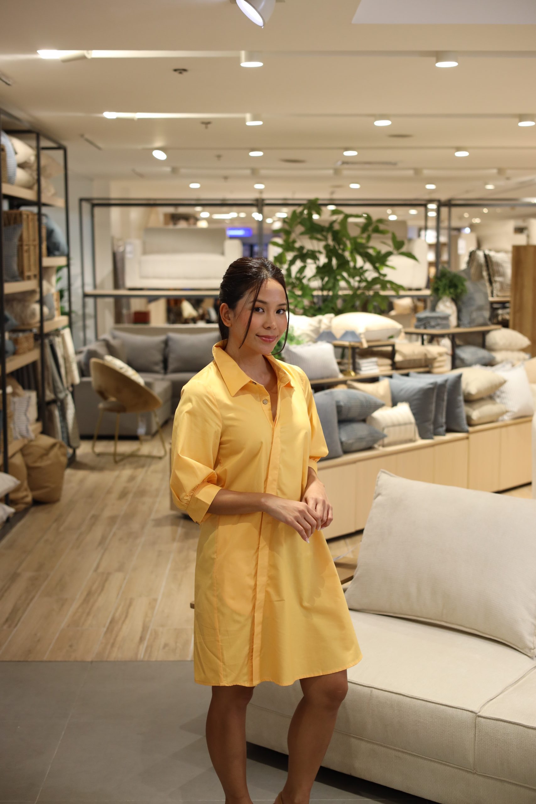 IDr Raiza Poquiz (@studioraizapoquiz), a Manila-based interior designer known for creating liveable, personality-driven spaces guided by the philosophy of choosing well rather than often